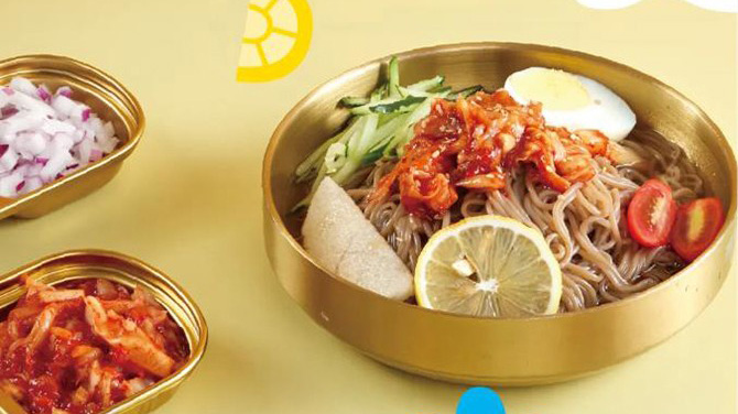 夏日清爽新宠：夏初家正宗延吉冷面带你感受冰凉一夏